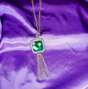 Green pendant necklace
